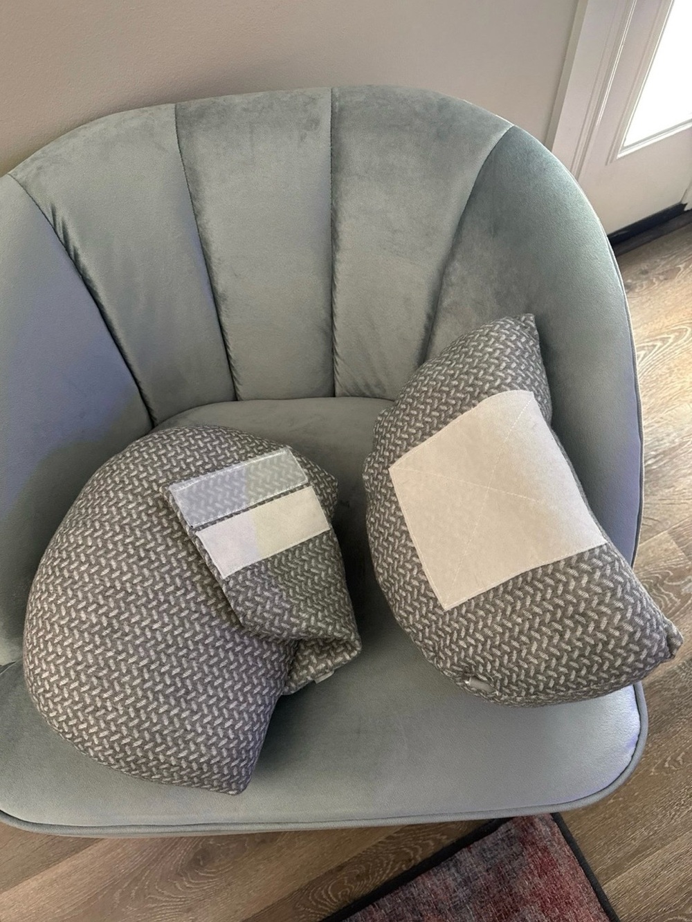 Momcozy pregnancy pillow